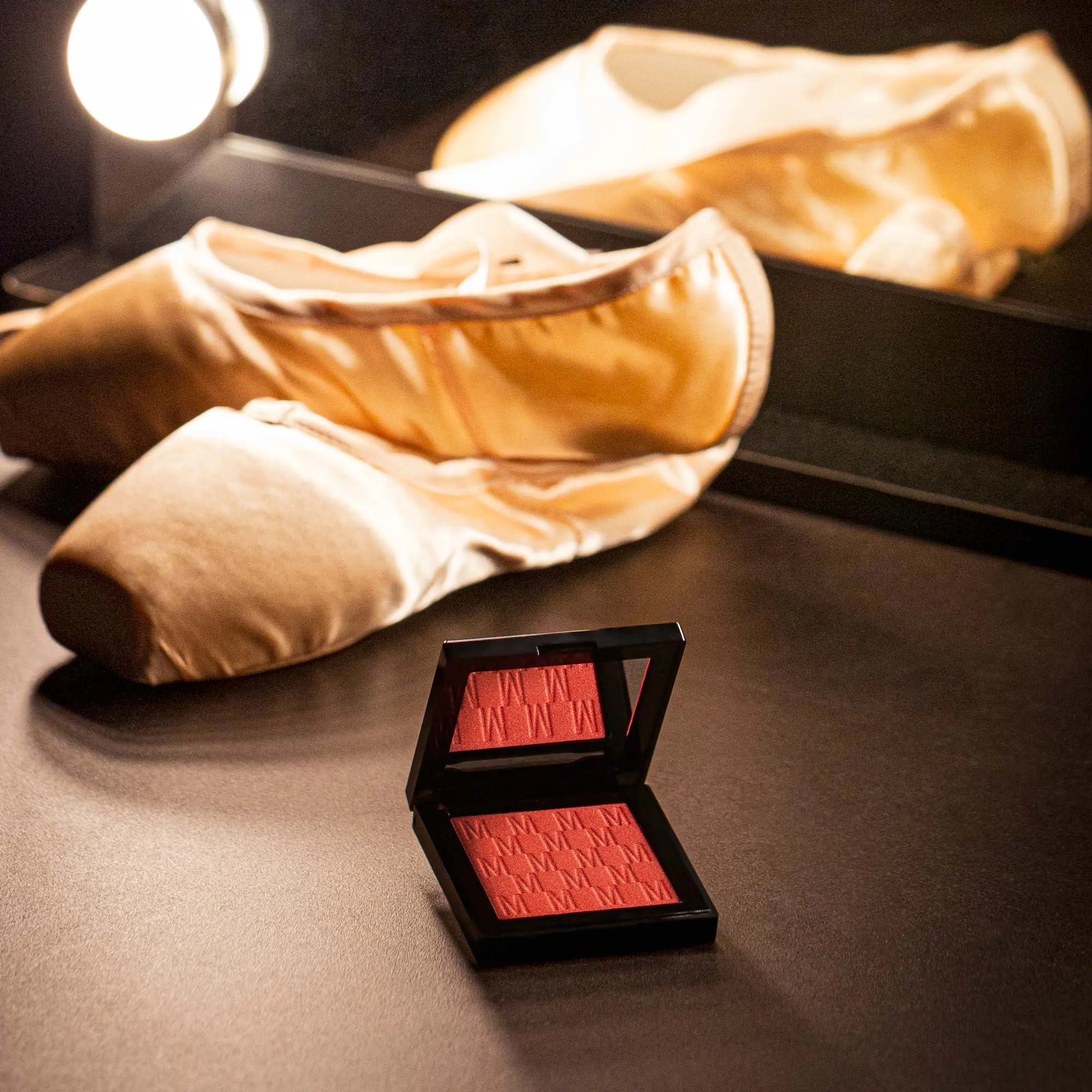 AT FIRST BLUSH Compact Blush