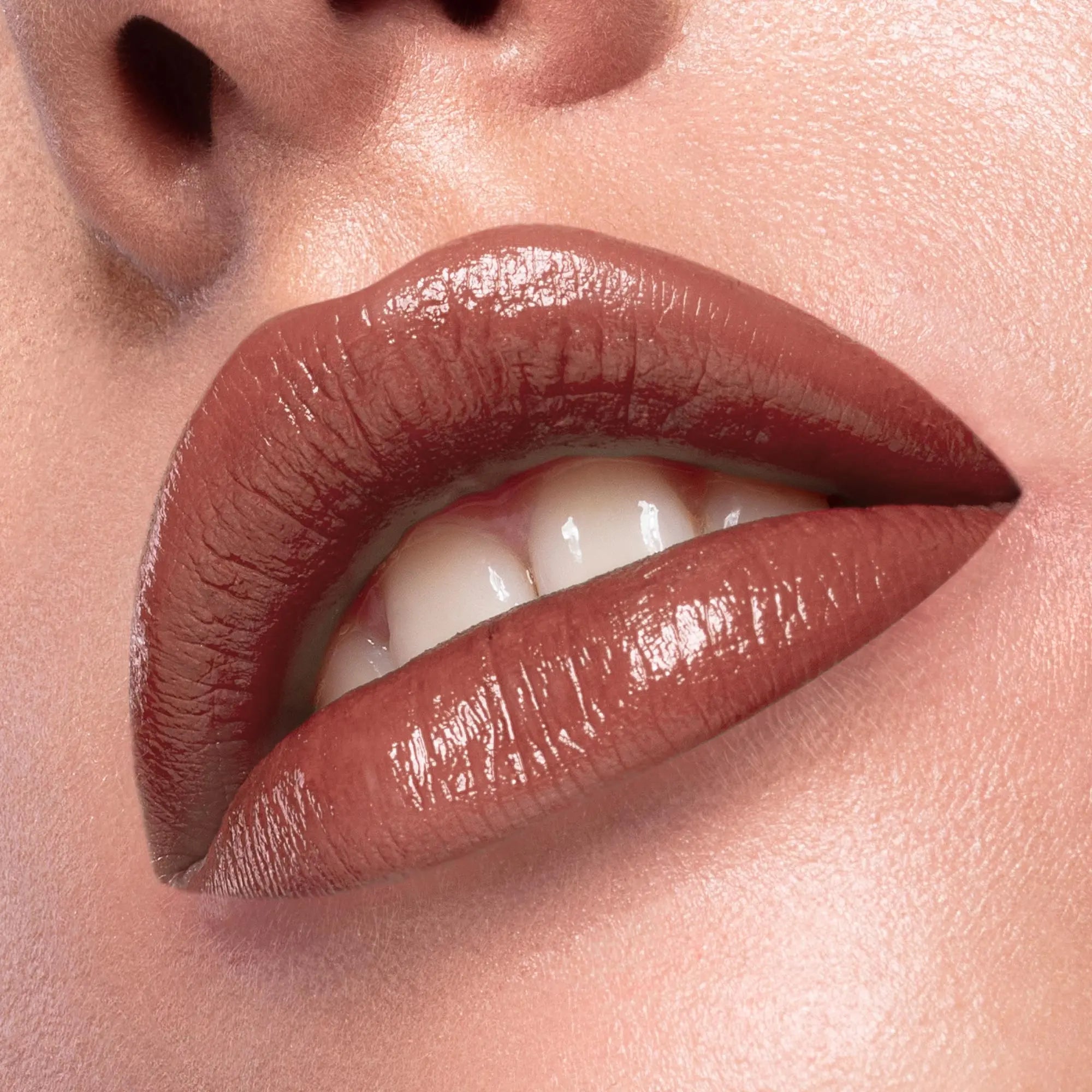 VIBRANT LIPSTICK Creamy Lipstick Extreme Color